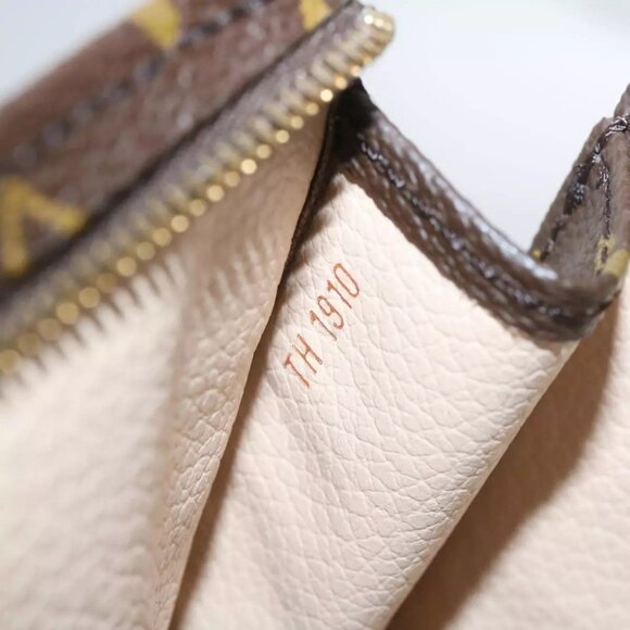LOUIS VUITTON Monogram Poche Toilette 26 Pouch - Picture 15 of 16